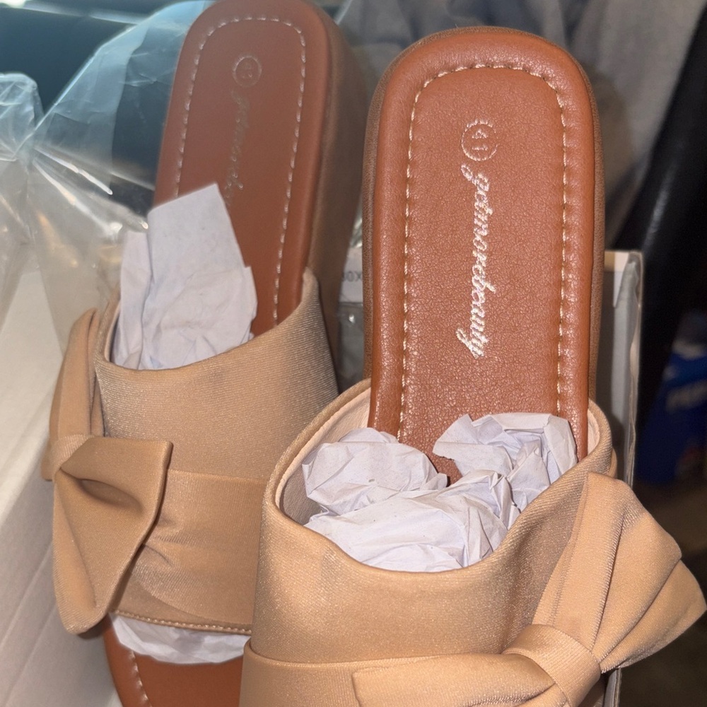 Brand new still in the box Getmorebeauty brand Tan Bow Sandals